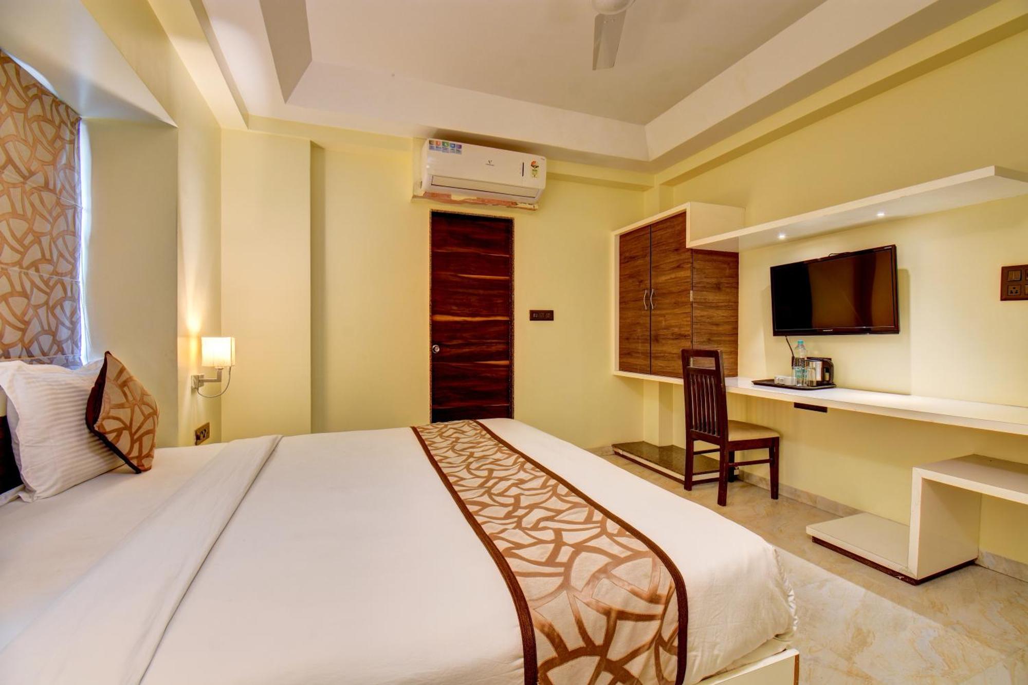 Hotel Deepali Executive 아우랑가바드 외부 사진